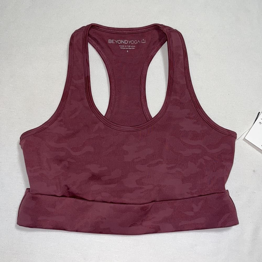 BEYOND YOGA chocolate cherry camo full support bralette Sz S